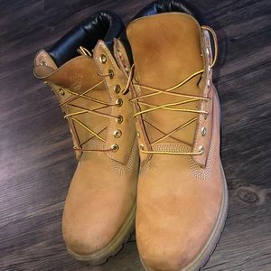 Men’s Timberland Boots!🥶